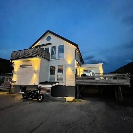 Apartment 2 - Free Parking Tromsdalen