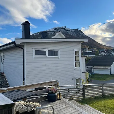 2 - Free Parking * Tromsdalen