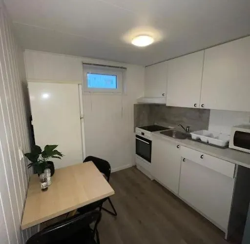 2 - Free Parking, Views & Quiet Area *